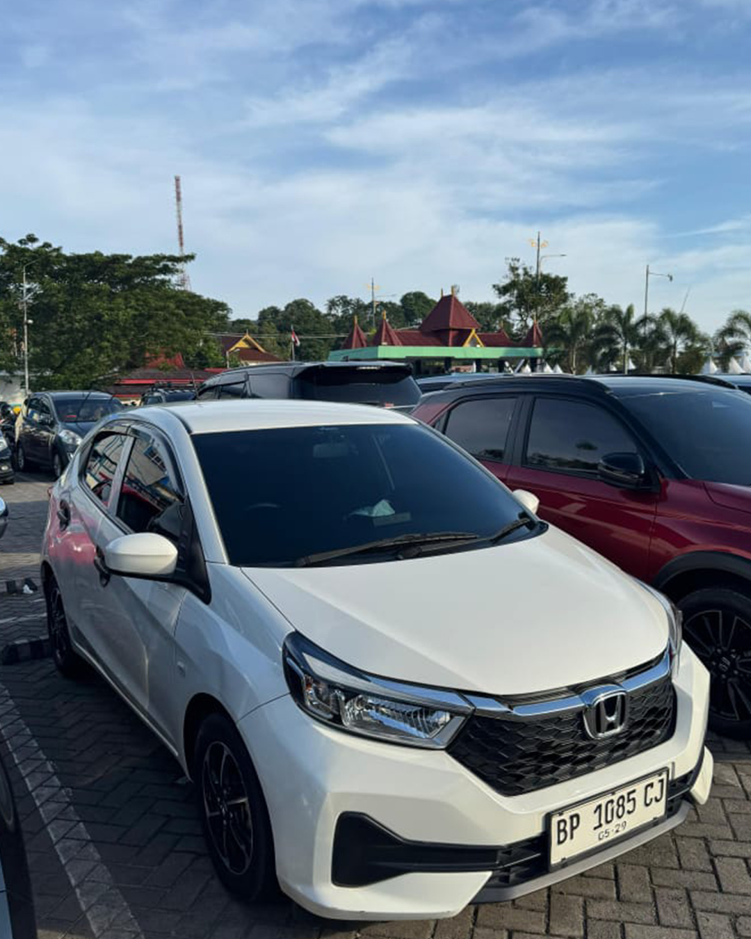 Rental Mobil Bintan Tanjung Pinang - Honda Brio - Lepas Kunci - Plus Driver